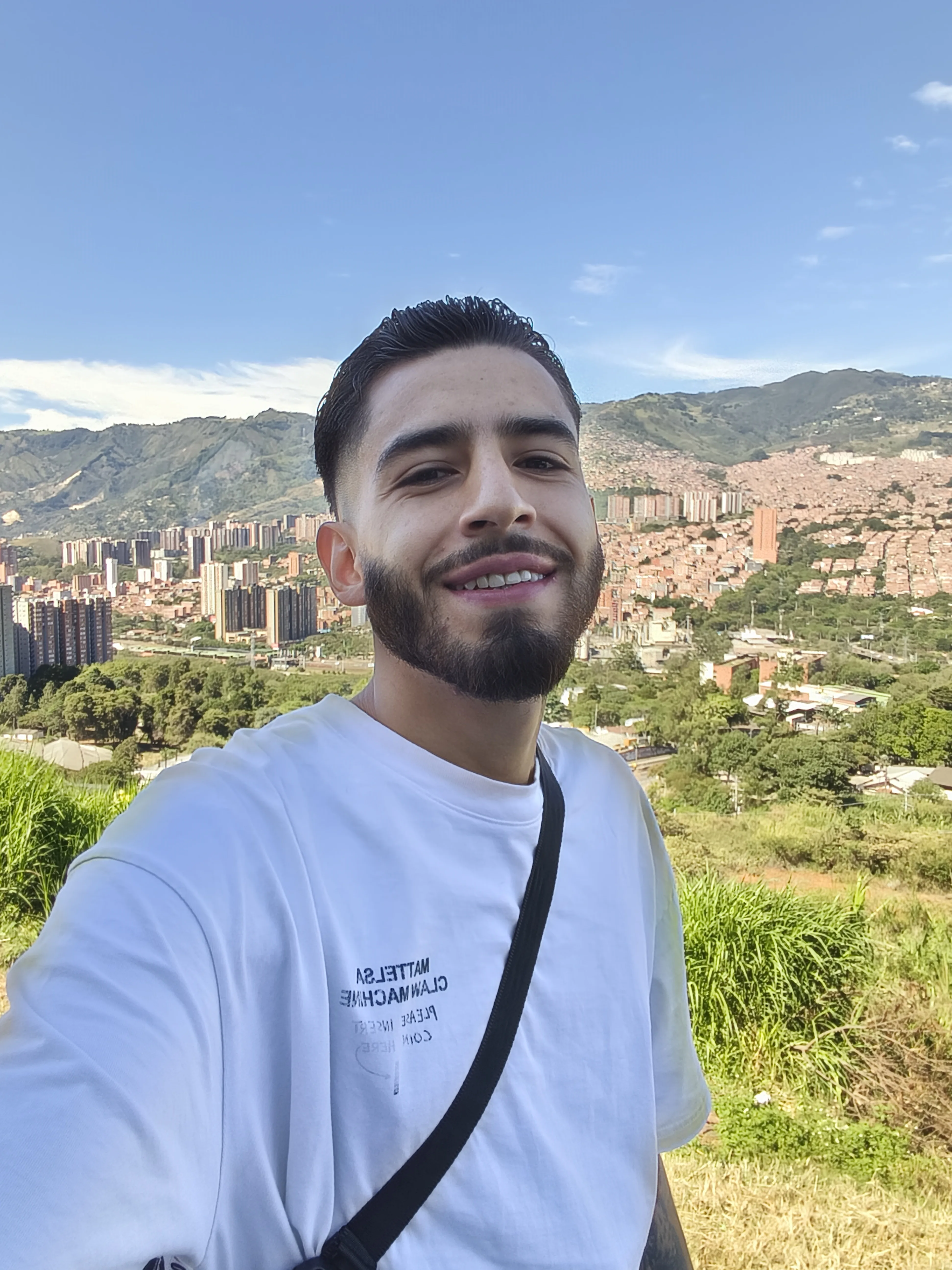 Felo, tu guía local en Medellín